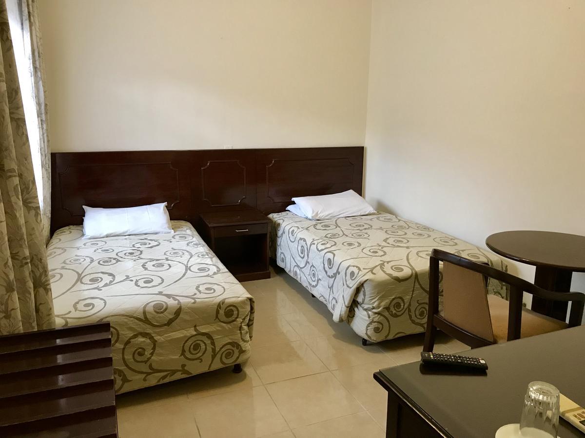 Hotel Bolivia Santa Cruz de La Sierra Bagian luar foto